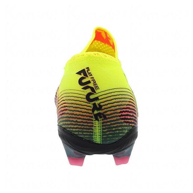 サンプル品★プーマ★フューチャー8アルティメットサッカースパイク★27.0/YE