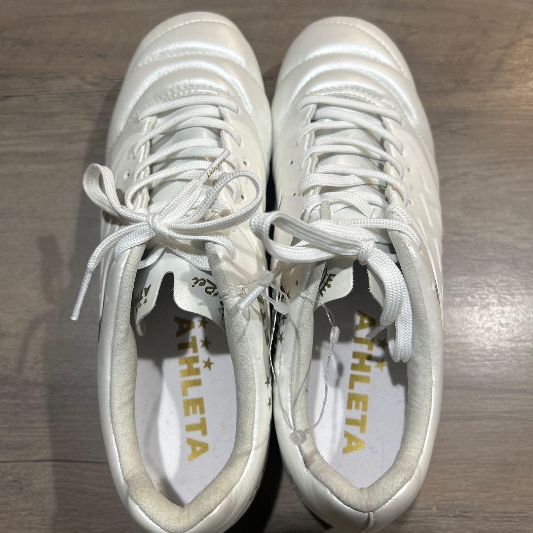 新品　ATHLETA サッカースパイク