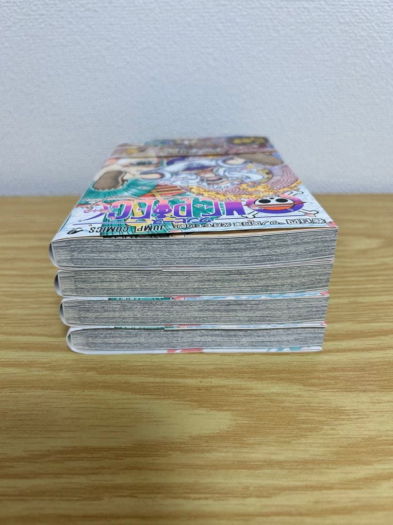 【初版　帯付き　】ワンピース　104巻　4冊セット