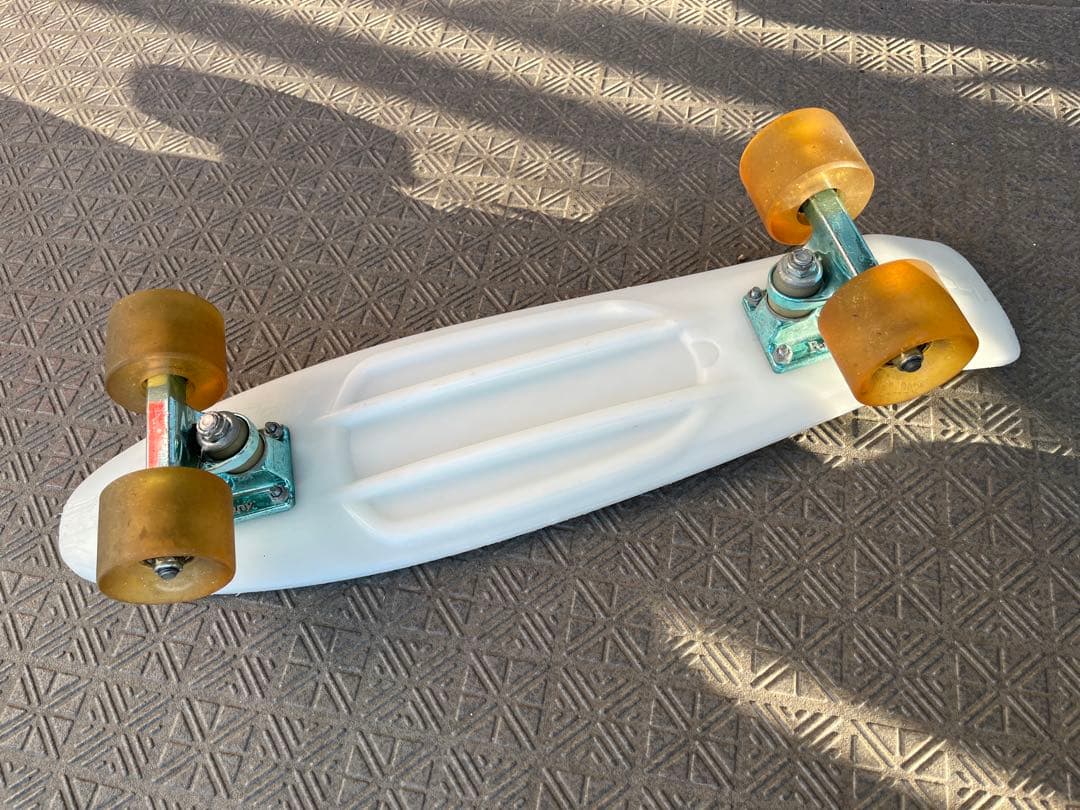 PENNY 22インチ 蓄光 スケートボード