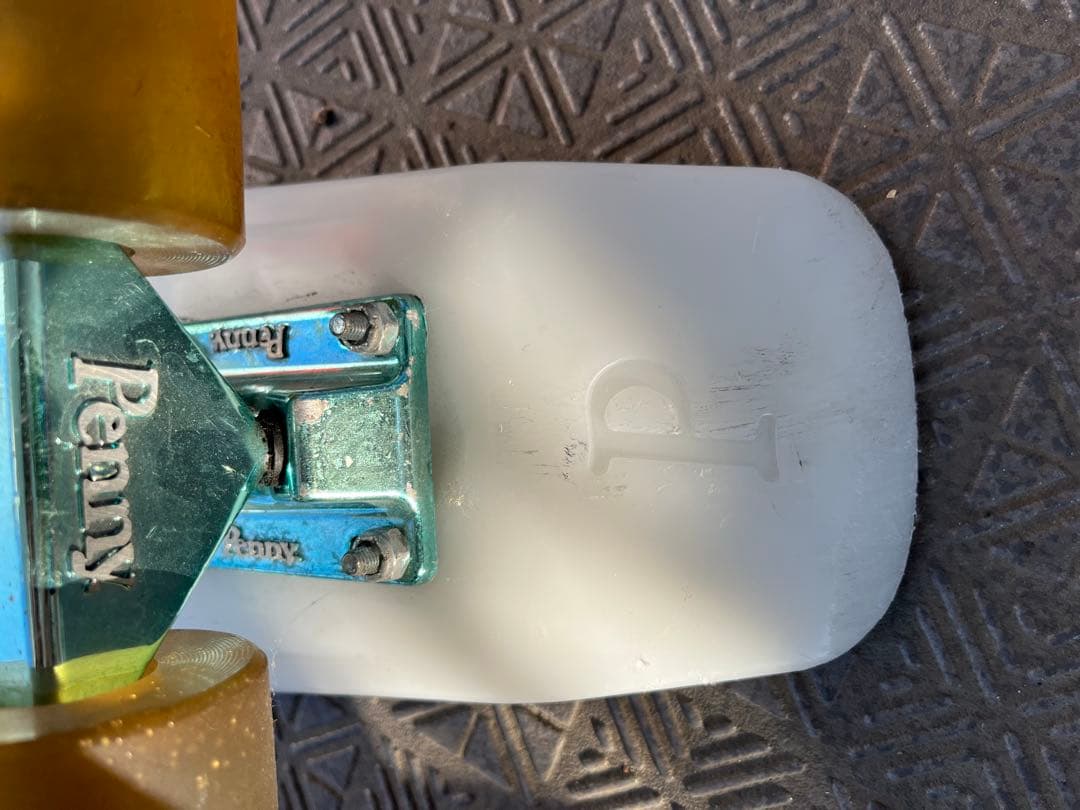 PENNY 22インチ 蓄光 スケートボード