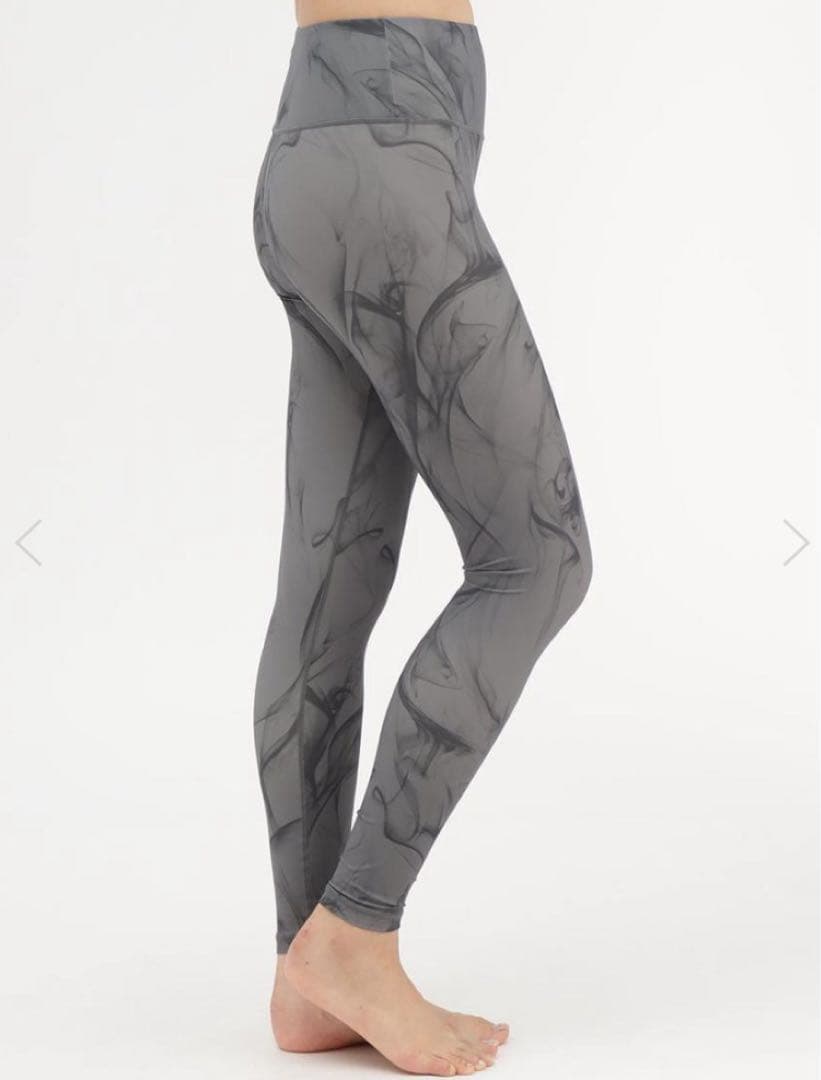 suria アリシアレギンス　ヨガレギンス