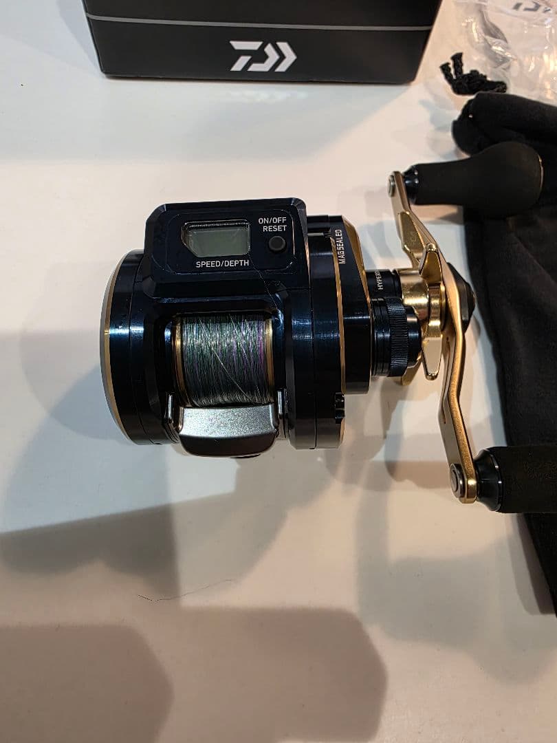 ダイワ21ソルティガIC 100P-DH 右 ベイトリール　ダイワ　ソルティガ