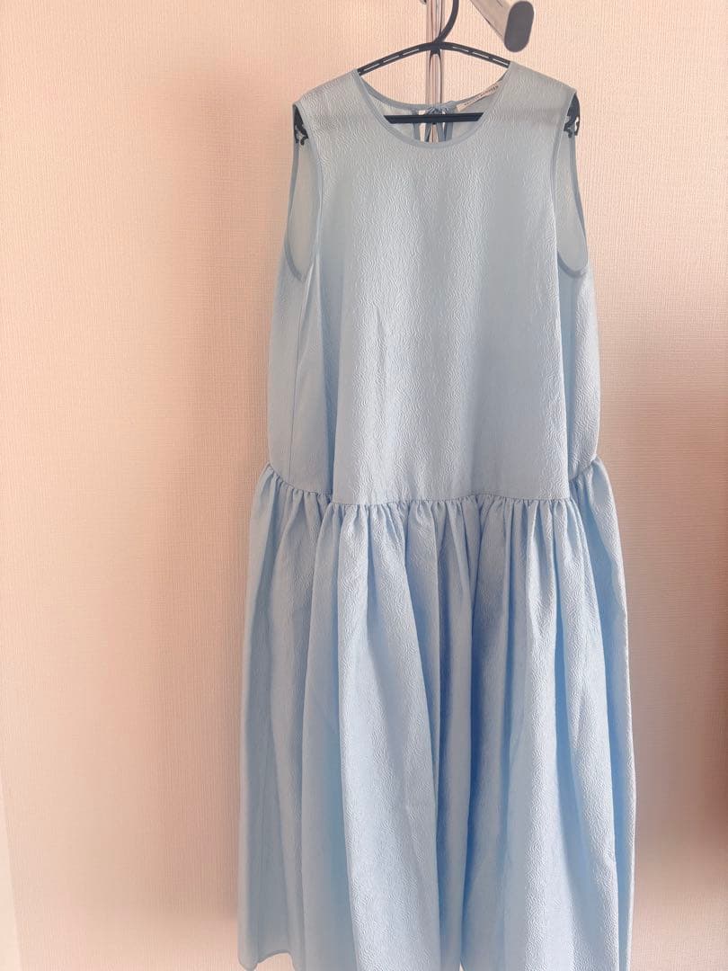 まもなく値上げ予定　CECILIE BAHNSEN Rose ジャガード