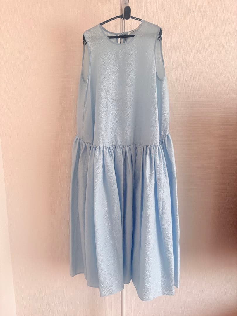 まもなく値上げ予定　CECILIE BAHNSEN Rose ジャガード