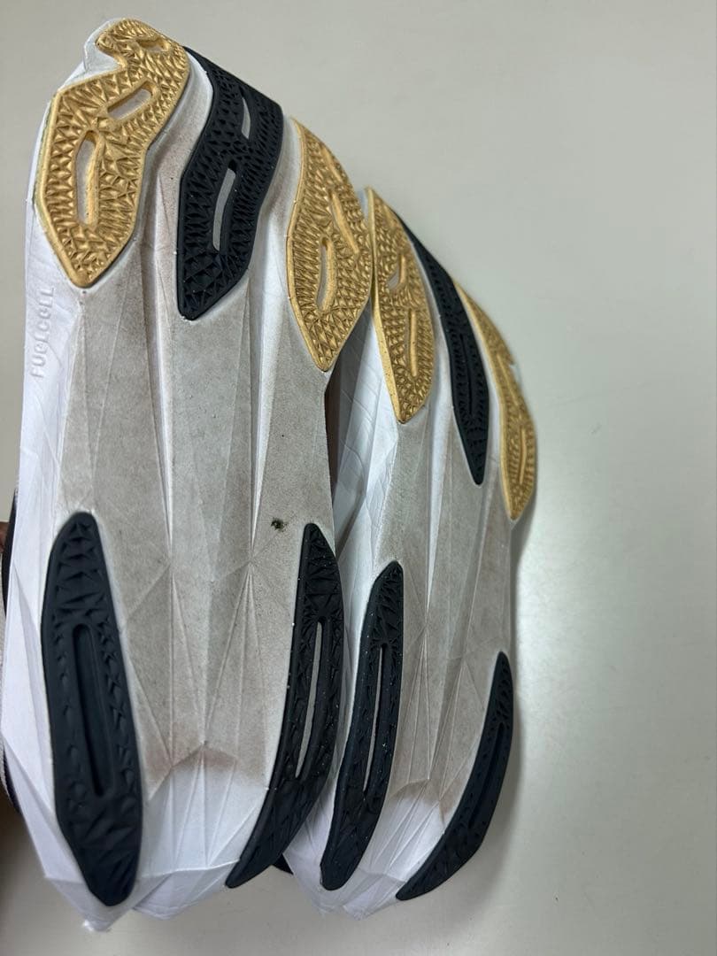 New Balance 陸上シューズFuelCell Pvlse v1 25.5