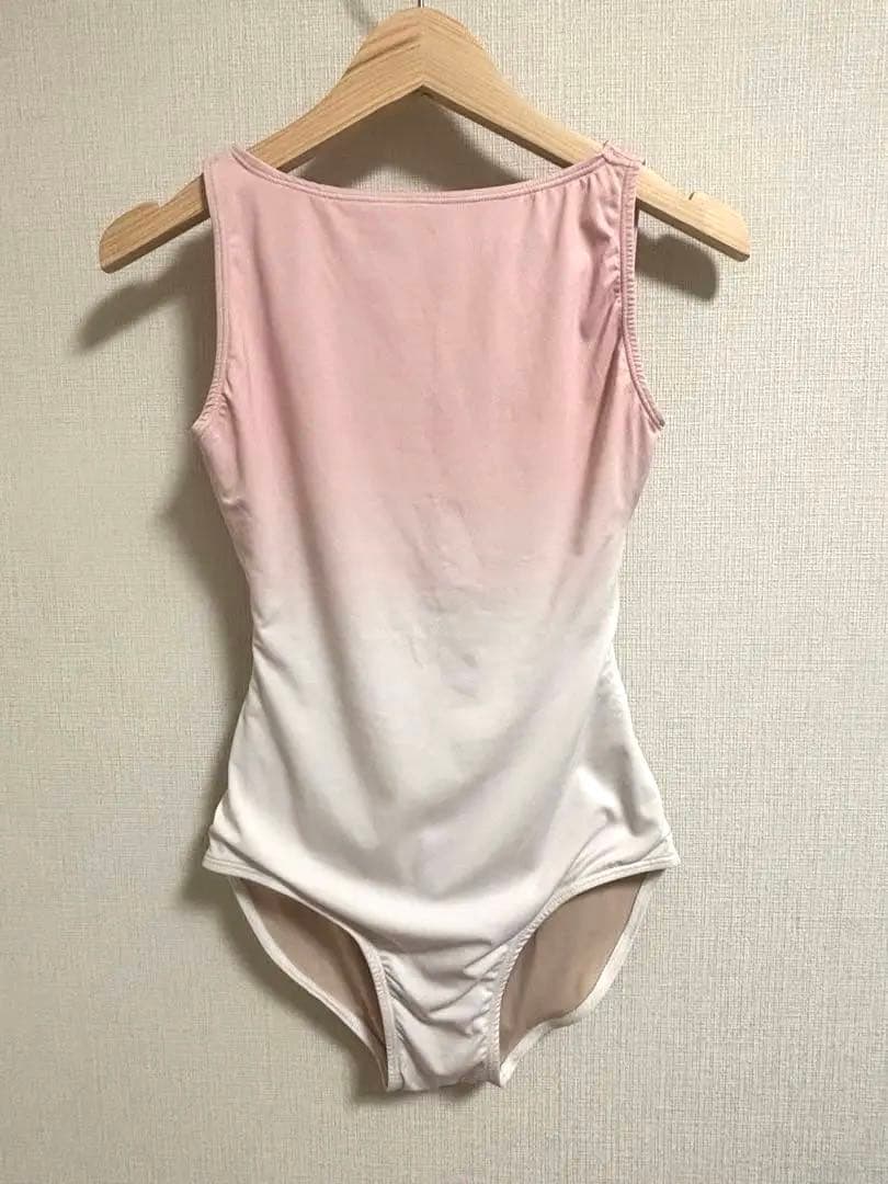 期間限定お値下げ中【美品】バイプリエ ピンク M グラデーションレオタード