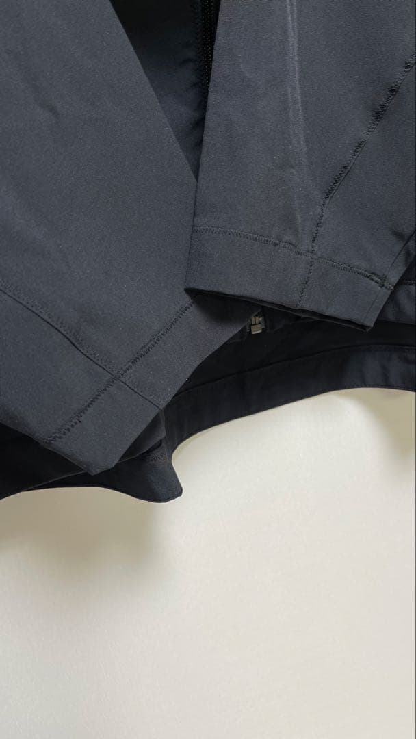 【新品未使用】アンダーアーマーストレッチフルジップ黒メンズXXL