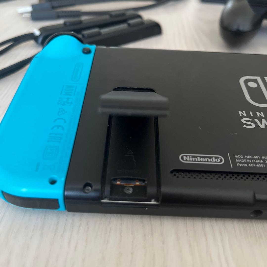 【美品】Nintendo Switch標準モデル付属品完備