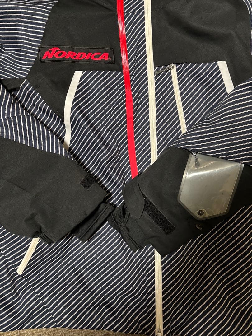 ミズノ　ノルディカ　チーム　スキーウェア　上下セット