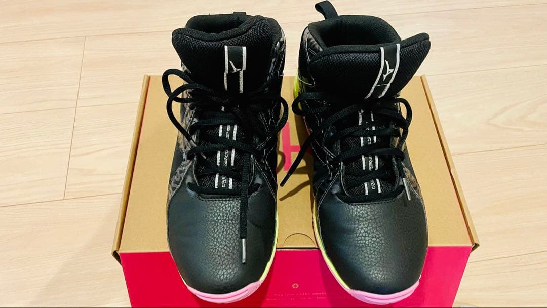 【美品】Mizuno ウェーブダイバース LG4 26㎝ フィットネスシューズ