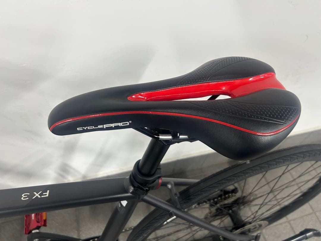 Trek クロスバイク ブラック　FX3