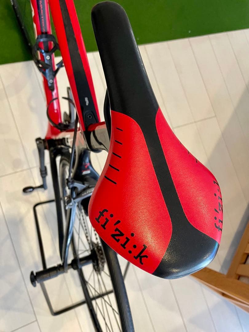 PINARELLO GAN レッド/ブラック ロードバイク