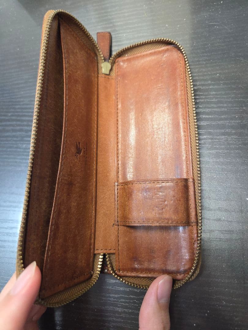 sot プエブロレザーペンケース　キャメル