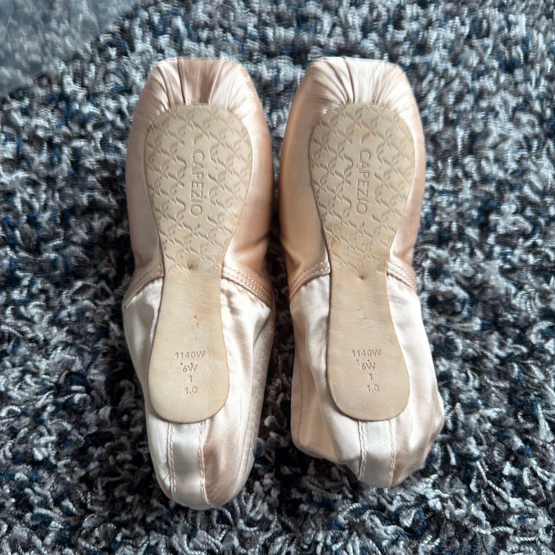 Capezio カイリートゥシューズ 6 W ベージュ