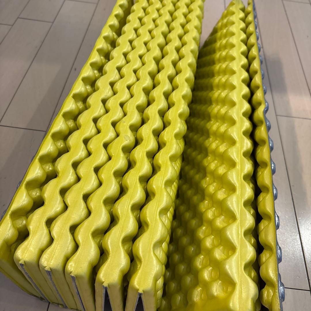 さ*き様 サーマレスト　Zライトソル　レモン　収納袋付 2個セット