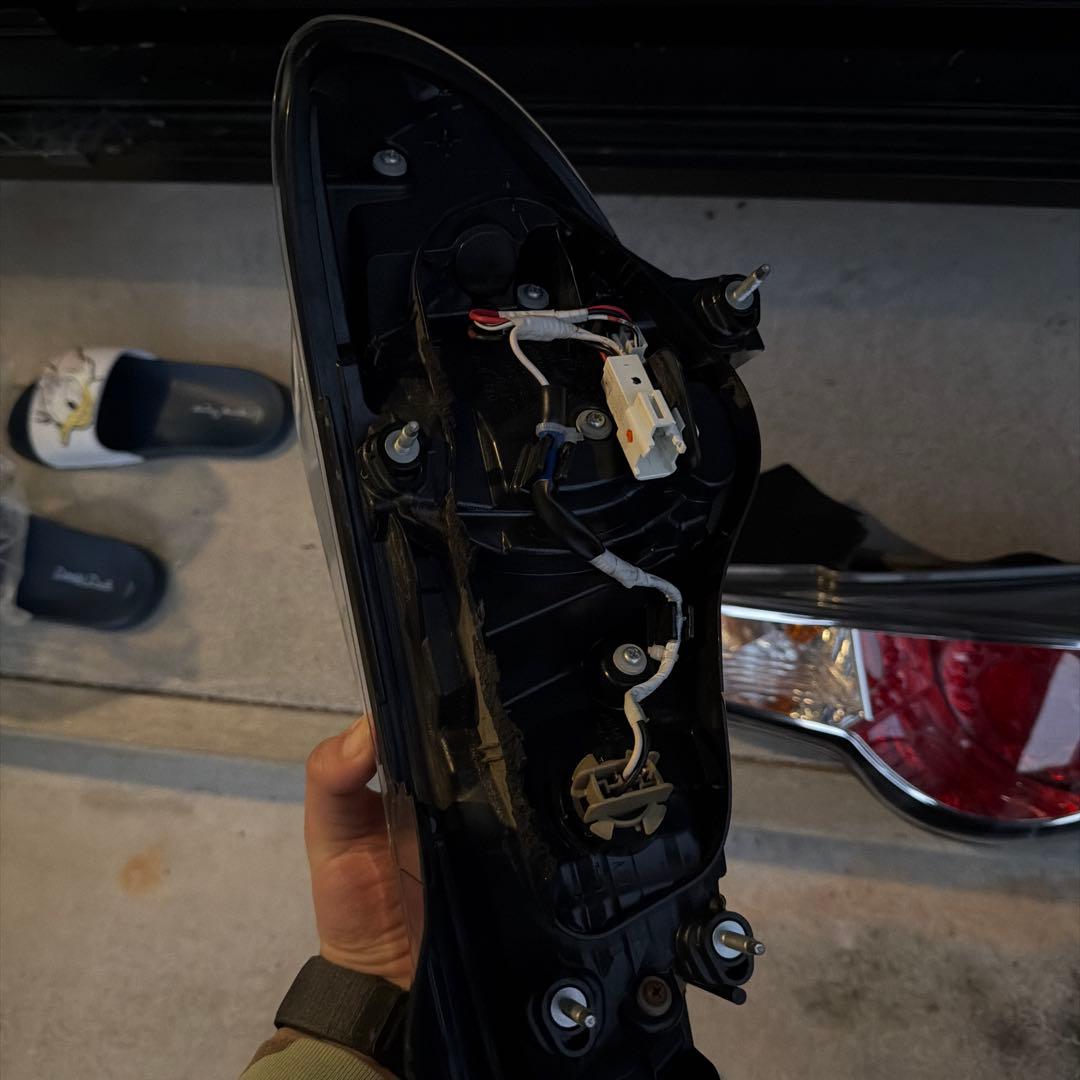 トヨタ86純正テールライト