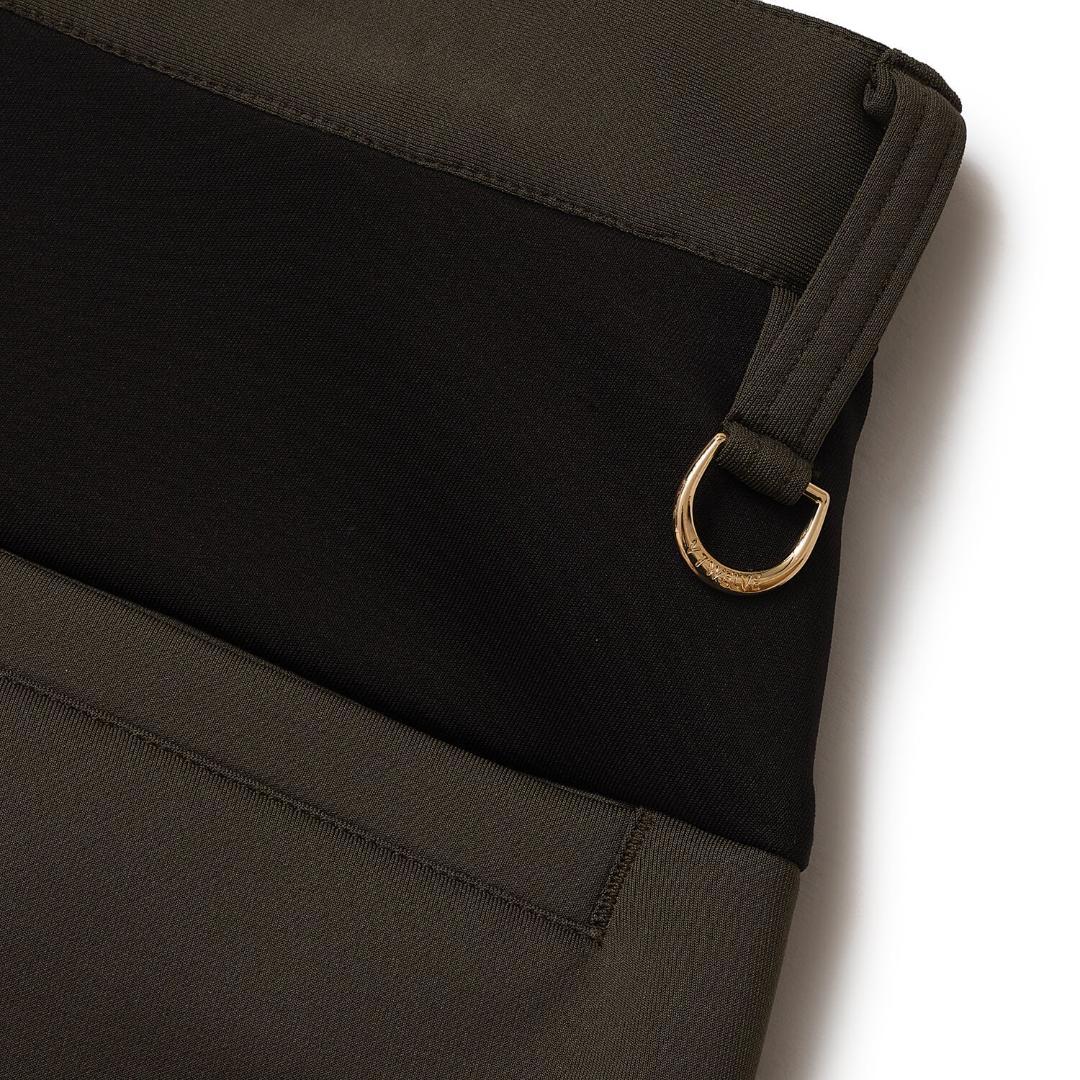 新品 オリーブ（カーキ） Sサイズ V12 ショートパンツ