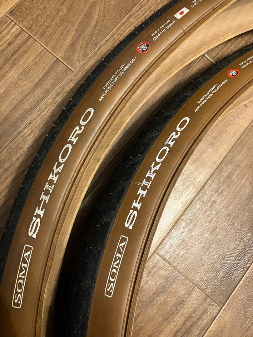 SOMA SHIKORO 700x48C チューブレスタイヤ