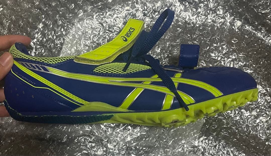 陸上スパイク, 陸上競技　アシックス