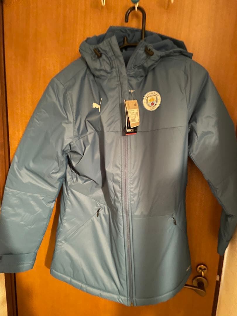 PUMA マンチェスター・シティ フード付きウィンタージャケット　新品