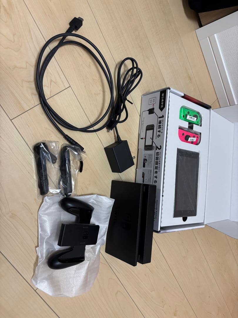 Nintendo Switch 本体 グレー/ピンク/グリーン