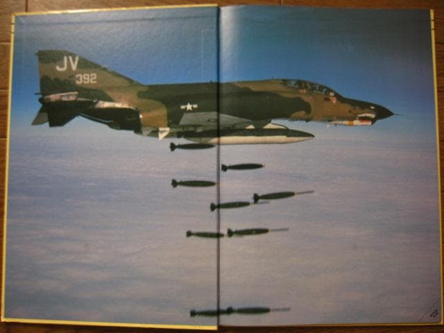 Modern Fighting Aircraft： F-4　Phantom II