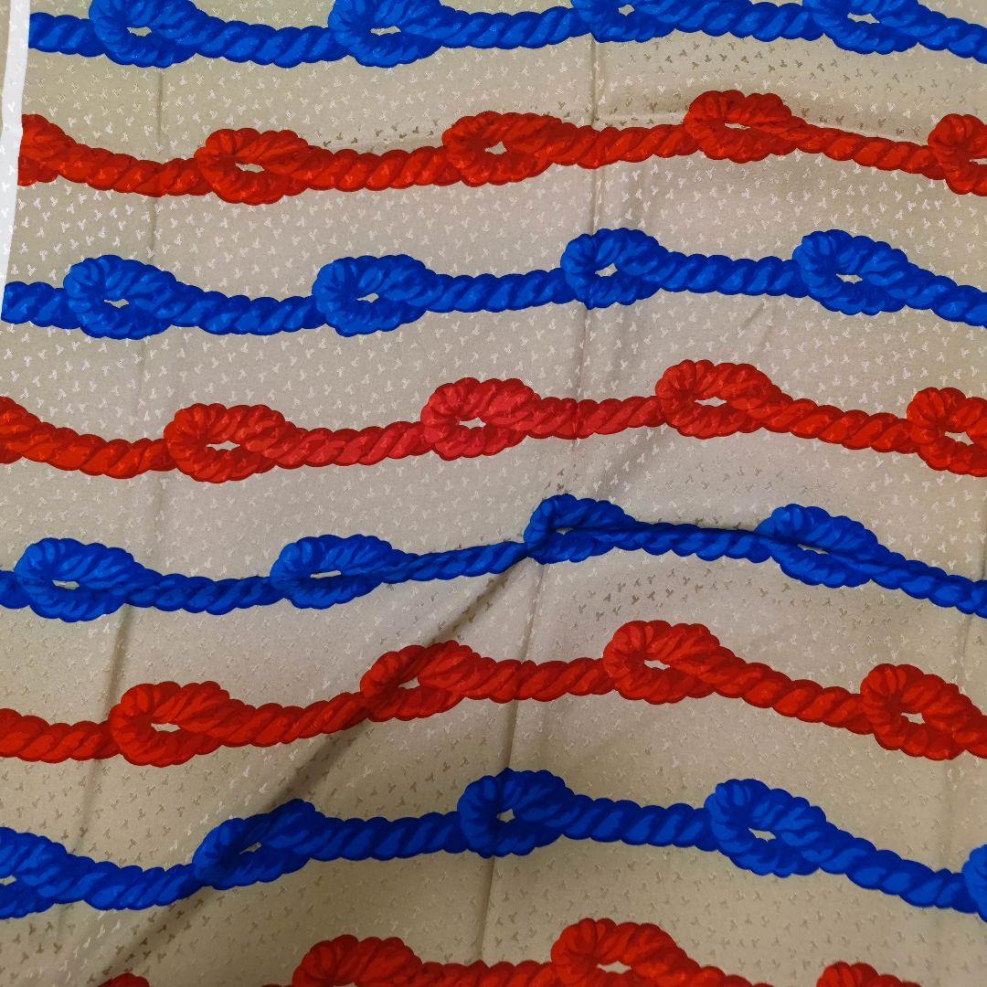 美品 Tiffany＆Co シルクスカーフ 85cm 大判 結び目デザイン