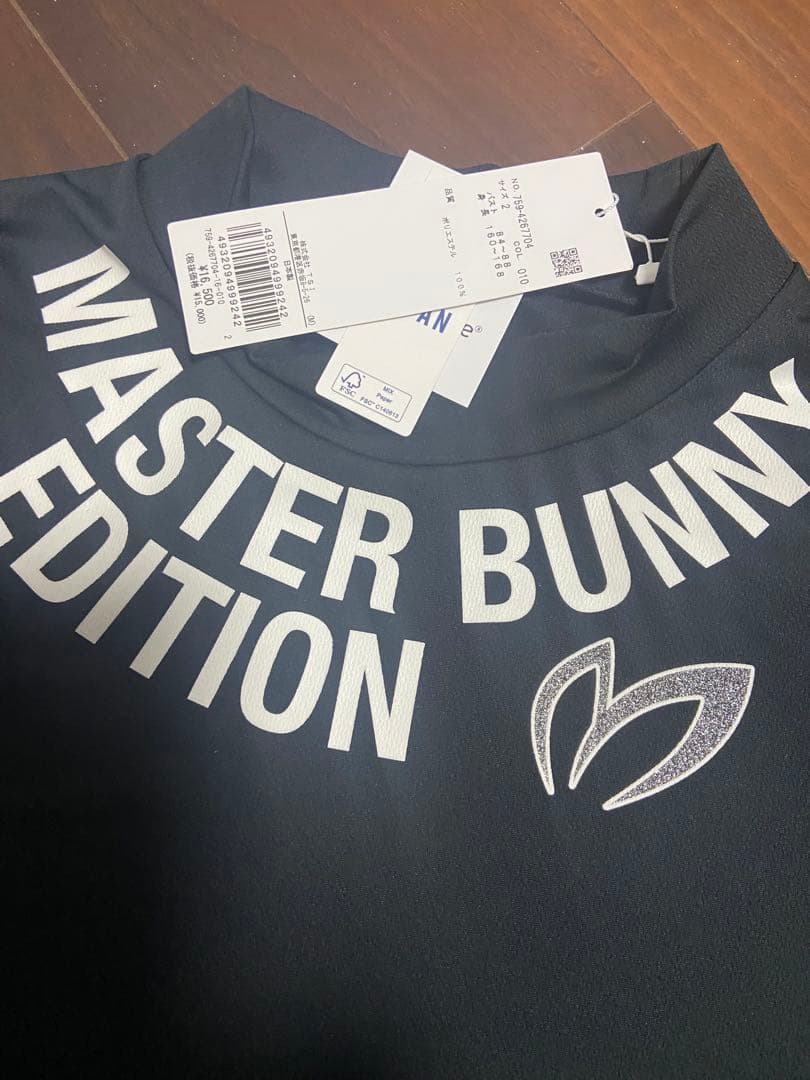 マスターバニーモックネックシャツ