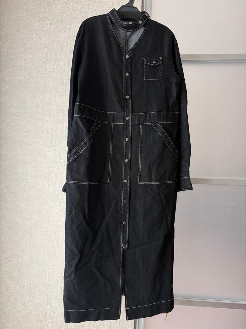 【最終値下げ】PINUE Vネックシャツワンピース デニムMサイズ　新品タグ付き