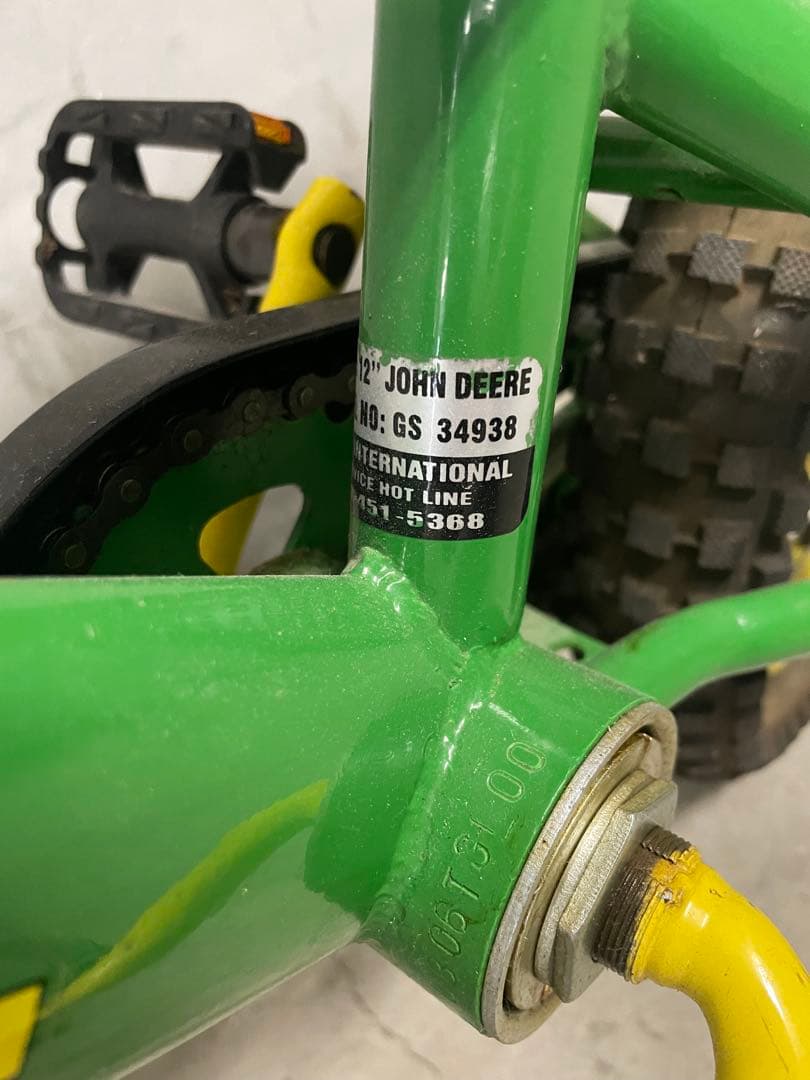 John Deere ジョンディア　子供　自転車　補助輪　付き