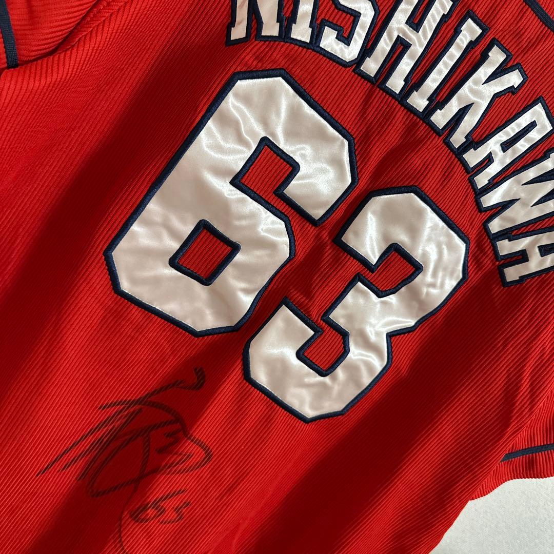 カープ　西川　直筆サイン入りユニ