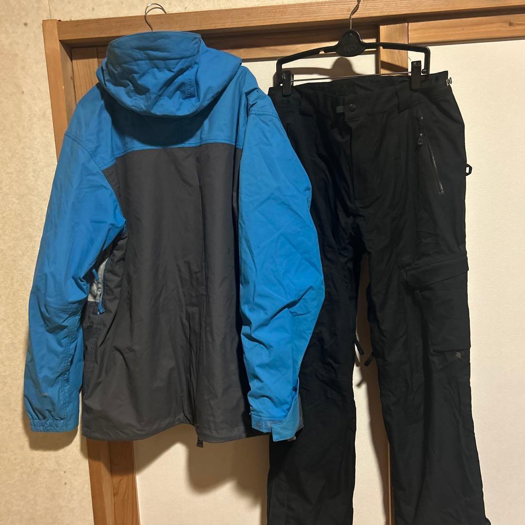 686 スノーボードウェア　上下セット　スキーウェア メンズＬサイズ