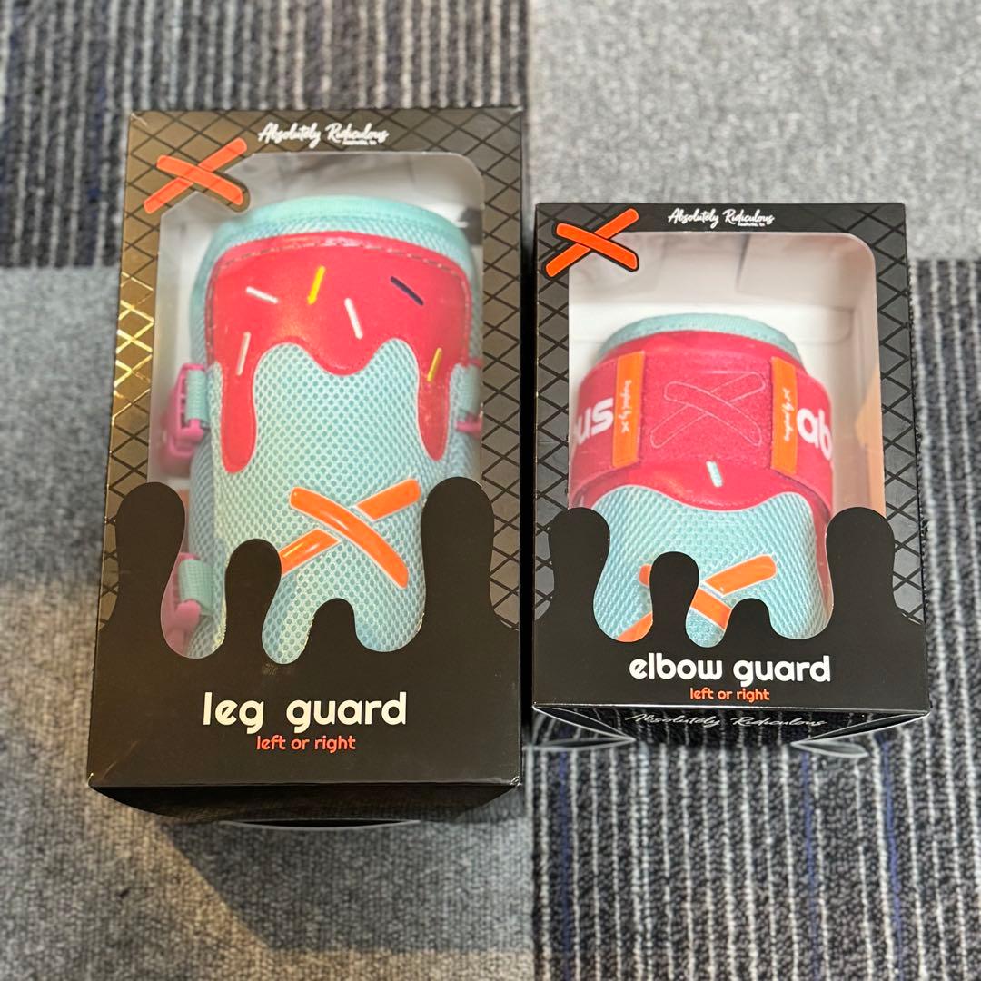 Absolutely ridiculous エルボー・フットガードセット　エリー