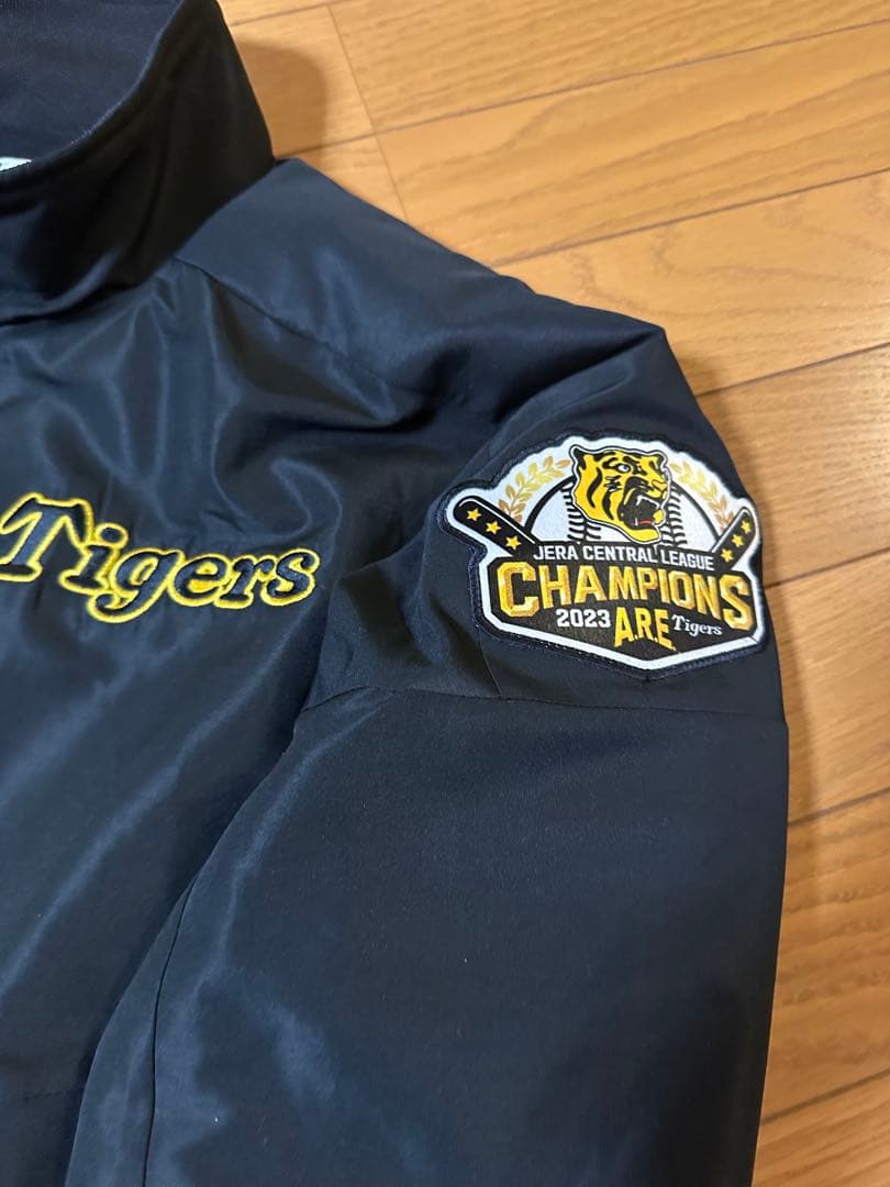 阪神タイガース レプリカ ウィンドブレーカー スタジャン L 美品 MIZUNO