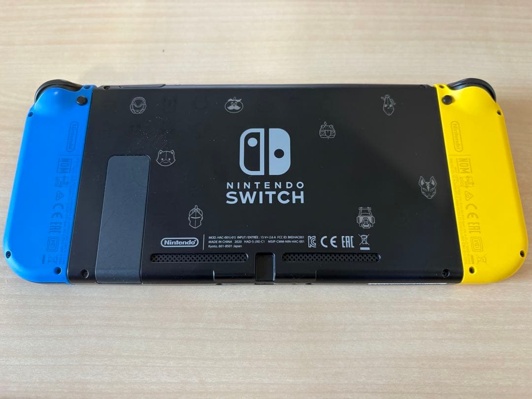 任天堂 Switch 本体 フォーナイト オマケ付き