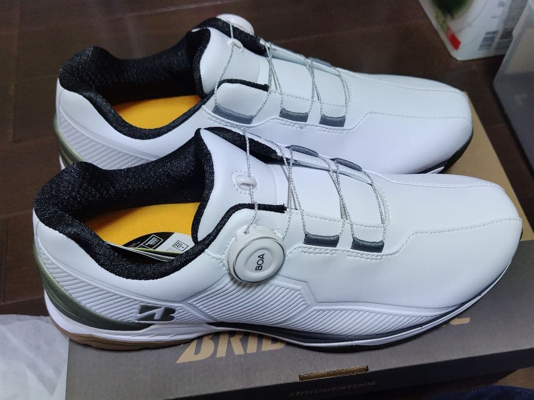 ブリヂストン ゼロ・スパイク バイター ワイド ゴルフシューズ SH2507