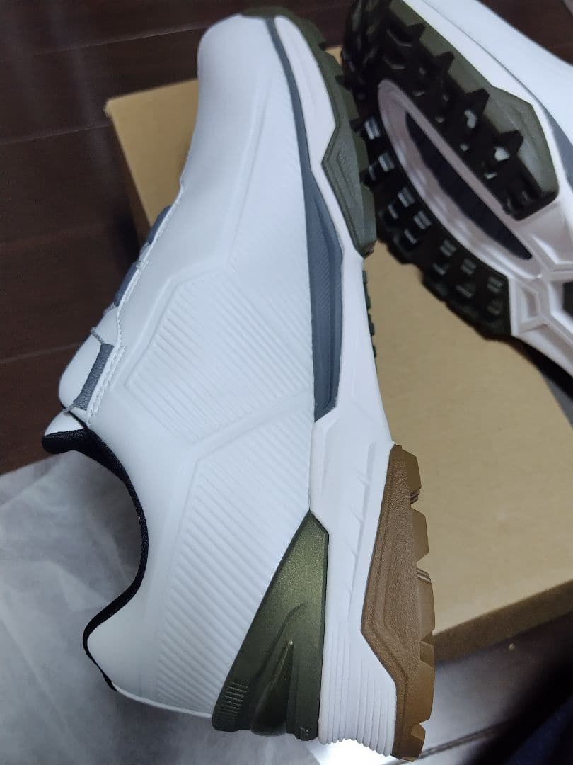 ブリヂストン ゼロ・スパイク バイター ワイド ゴルフシューズ SH2507