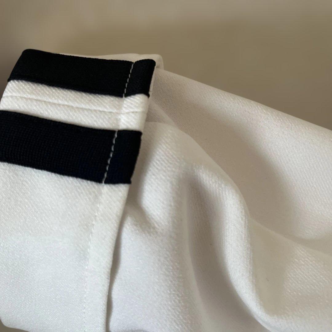 《極美品》　RussIuno ゴルフウェア　日曜日レディースパンツ