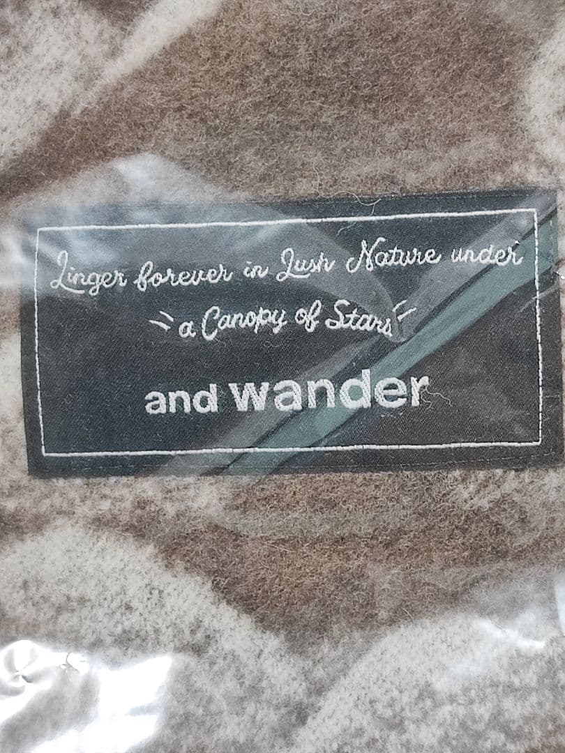 新品未開封 and wander ウールブランケット 半額以下