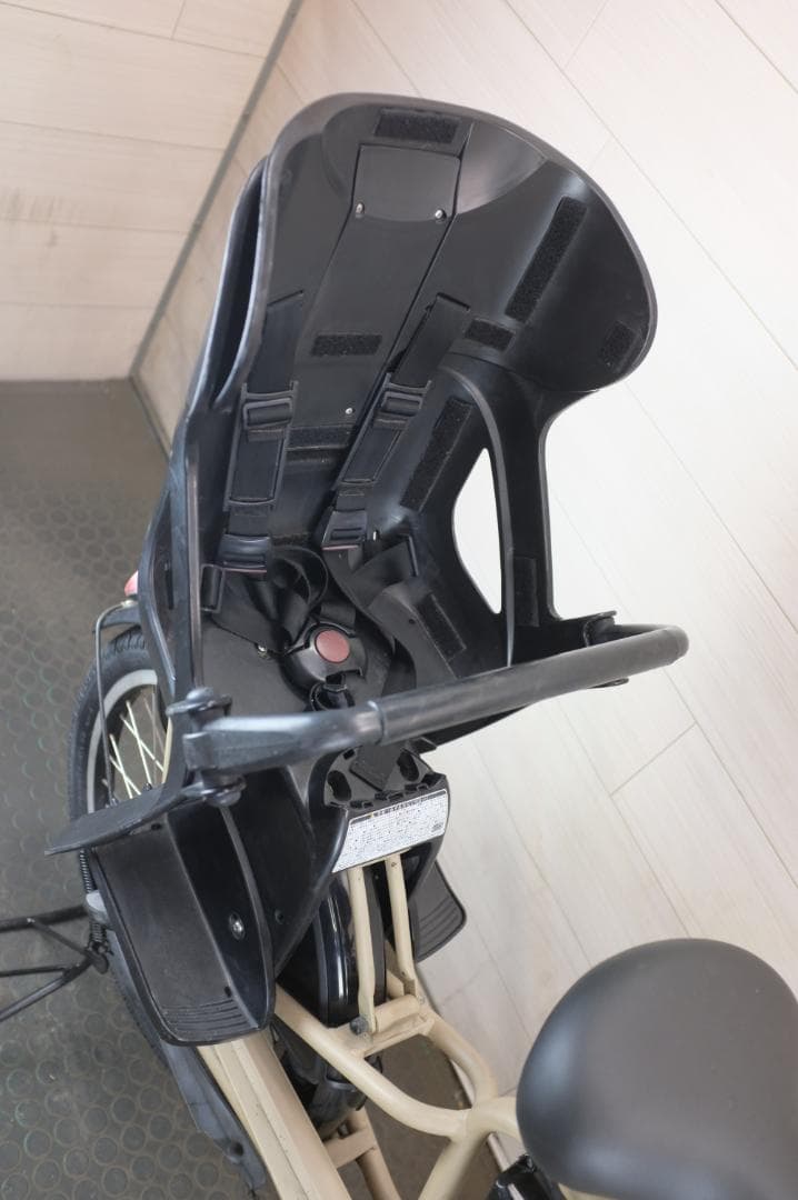 ブリヂストン製　Bikke　　20インチ　3段　8.9Ah（5点灯）充電器あり