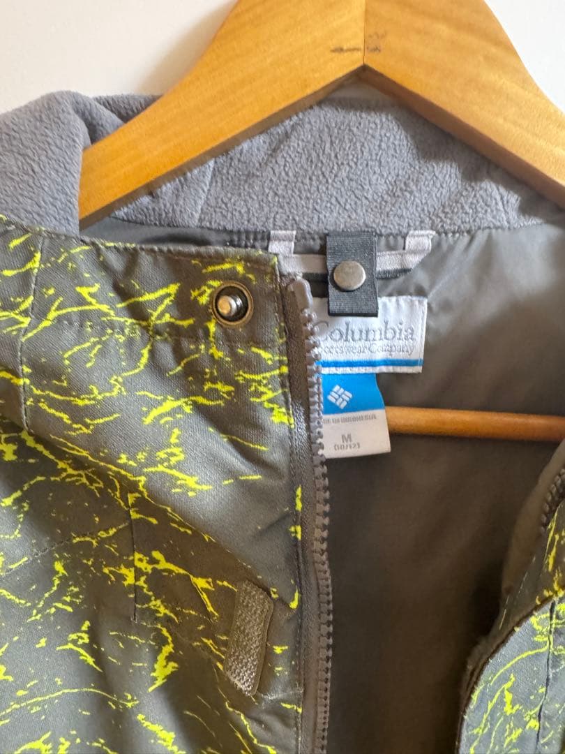 コロンビア　ウィリーバードⅡ スノーウェア　Mサイズ　10歳〜12歳　おまけ付き