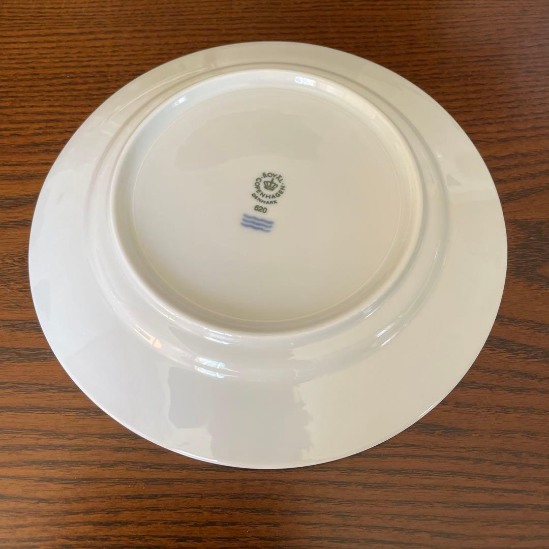 【新品】ロイヤルコペンハーゲン ホワイトフルーテッド フルレース　皿２枚