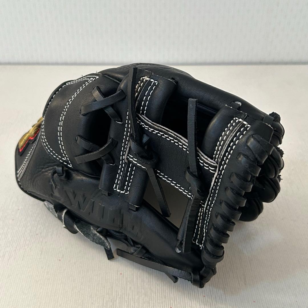 アンダーアーマー少年用軟式グローブ 黒　1301007 新品未使用　保管袋付