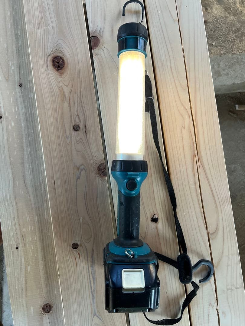 マキタ　ML184ライト