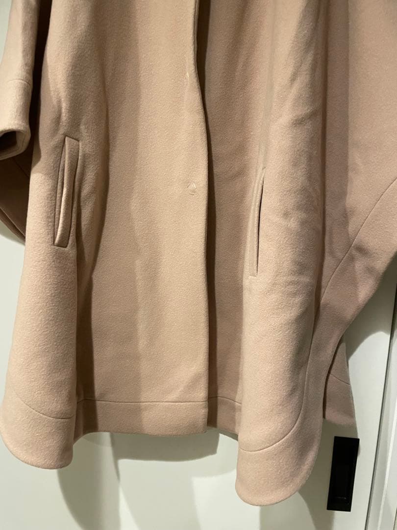 ピンクベージュ　ポンチョ　エミリオプッチ