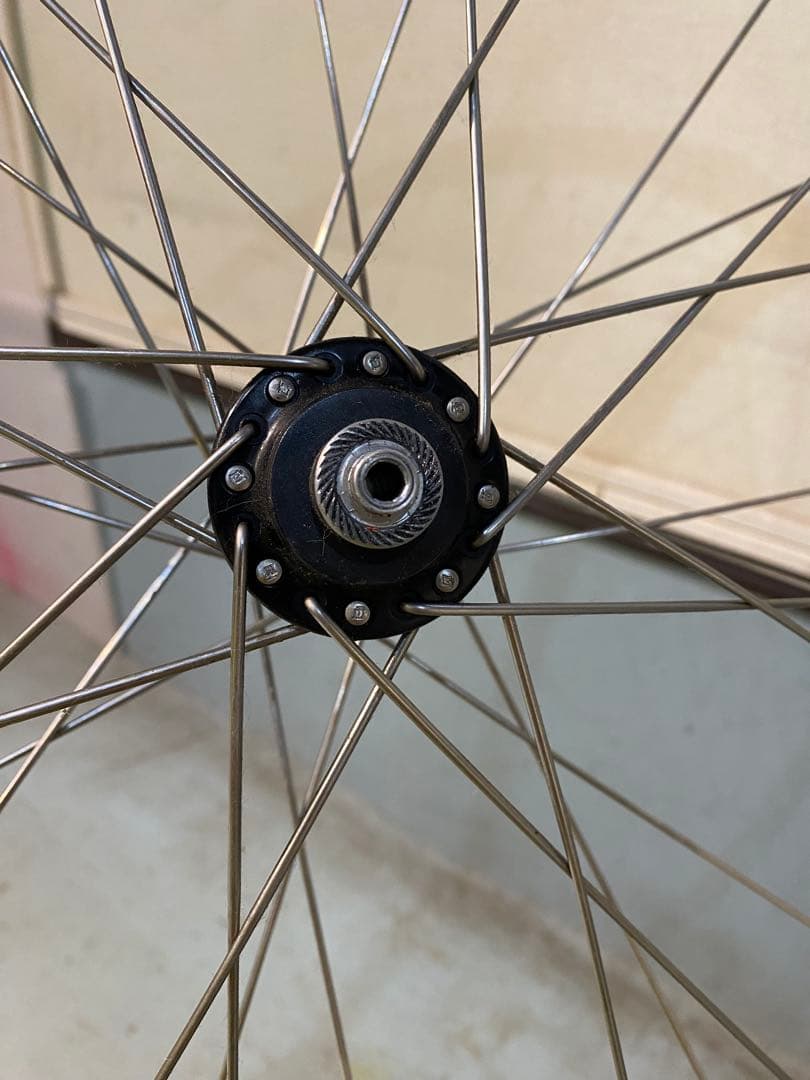 Campagnolo Record ハブ 組み　MAVICホイール
