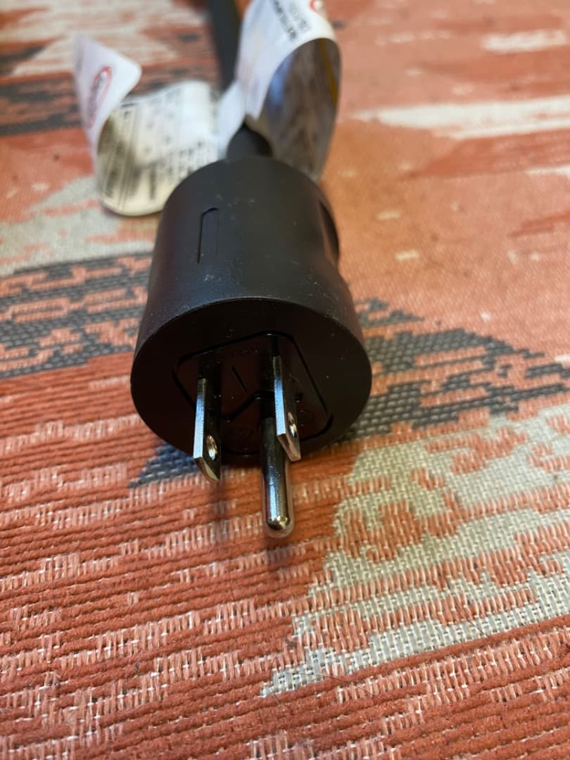 トヨタ純正ヴィークルパワーコネクタG9050-47012プリウスPHV