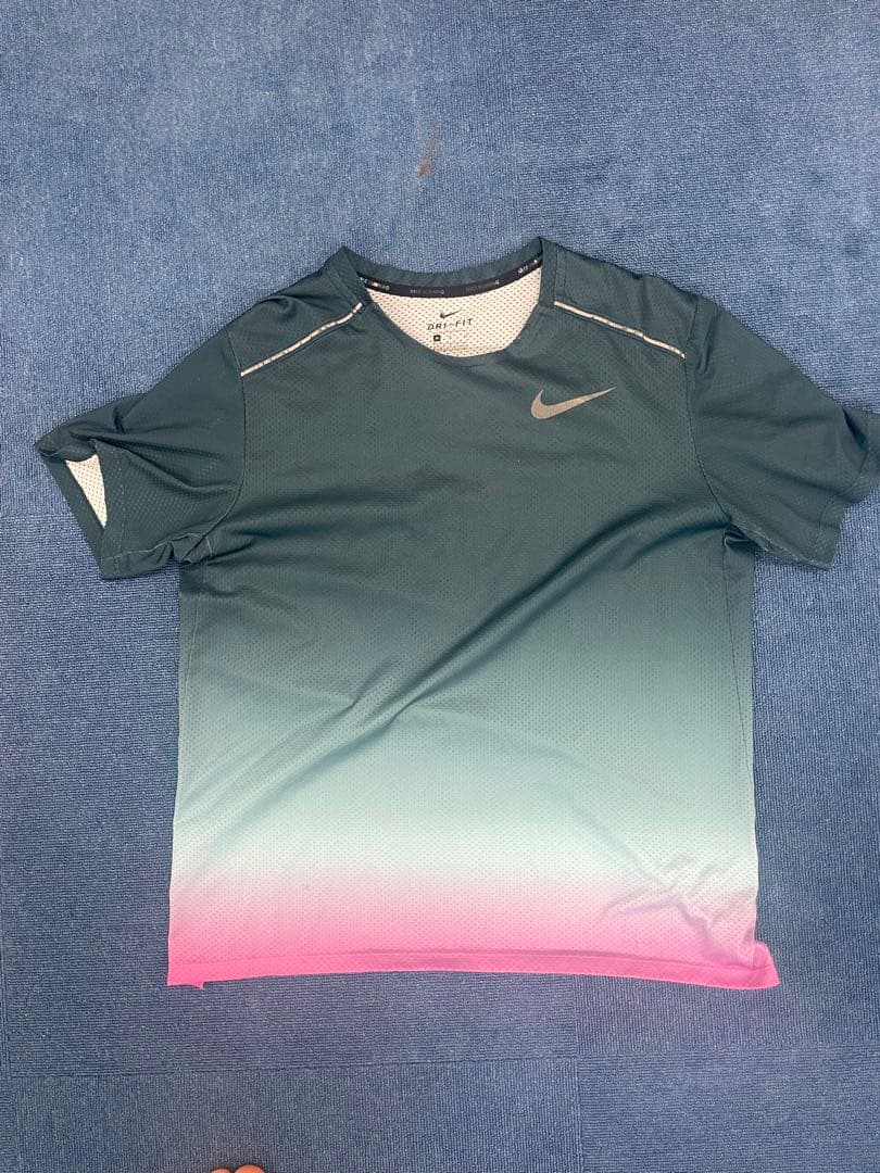 【バラ売り】ナイキ　ランニング　グラデーションTシャツ4枚セット