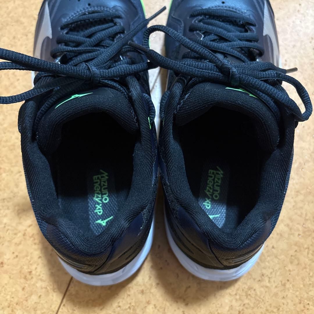 新品同様　ミズノ ウェーブクロー4ワイド 4E 26.0cm